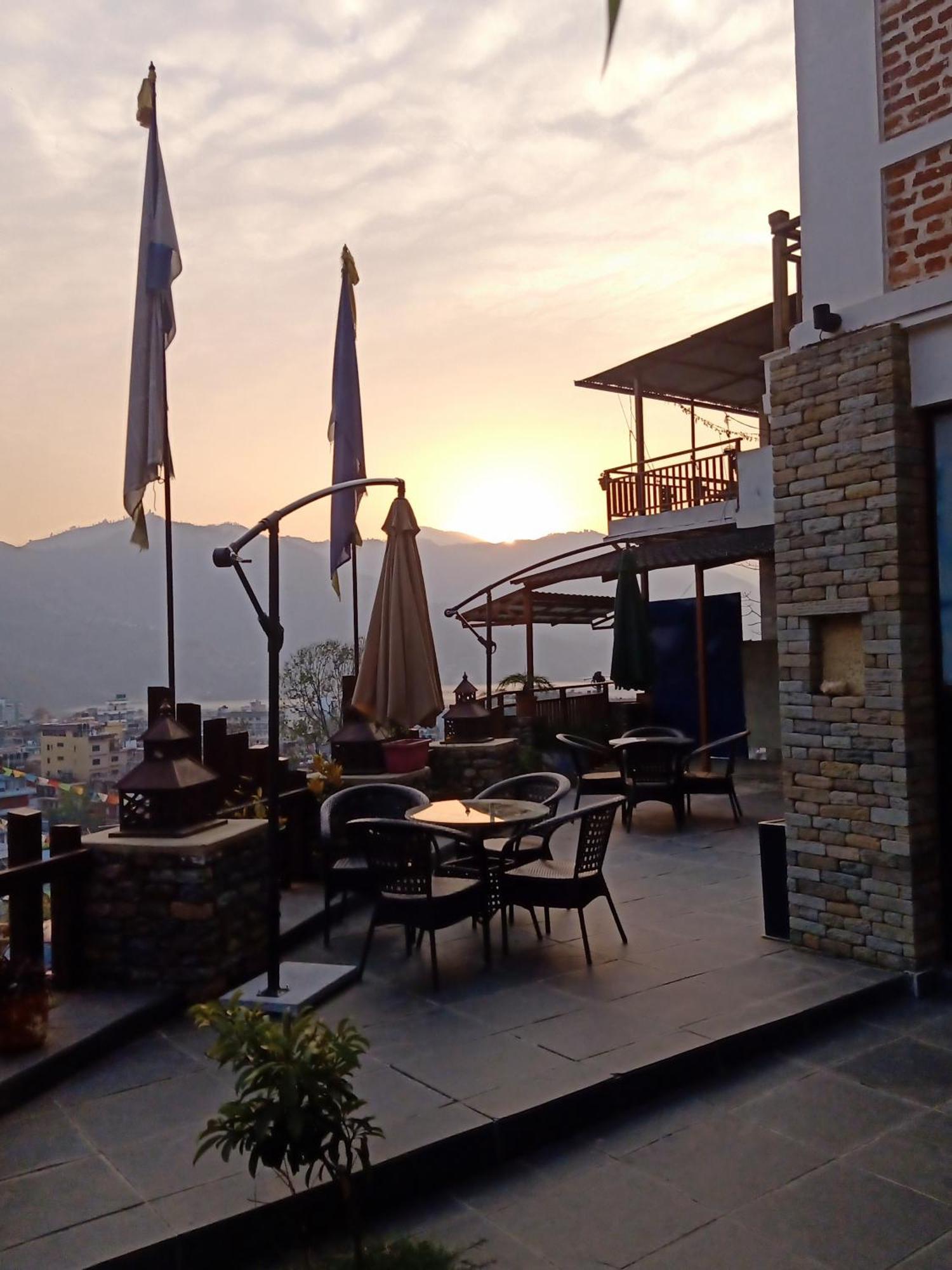 Hotel Kings Похара Екстериор снимка